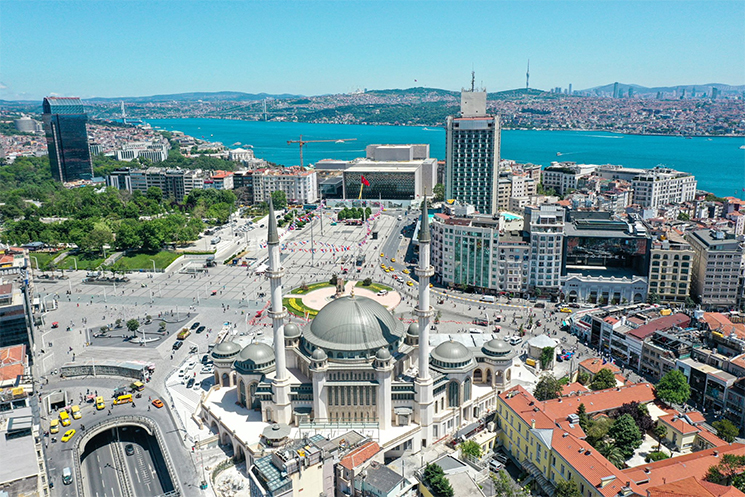 Taksim Camisi ibadete açıldı